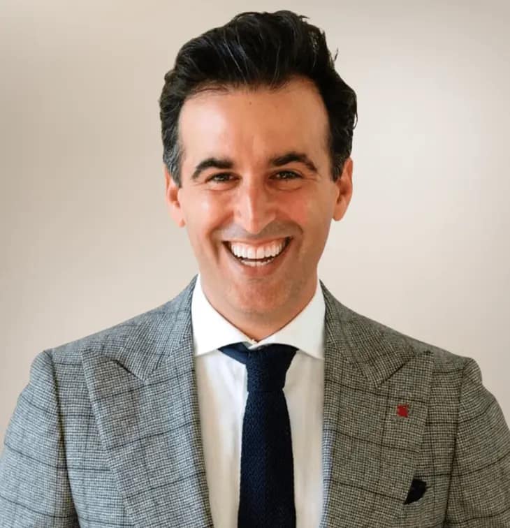Dr. Daniel Naysan